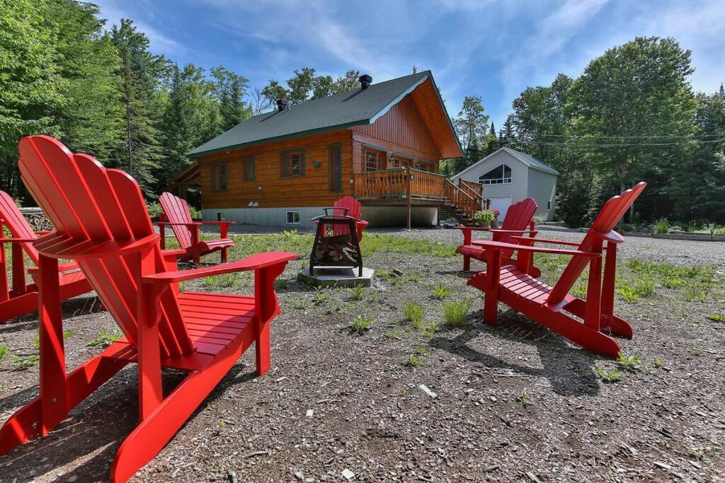 Chalet “Le Crepuscule” Chertsey Exterior photo